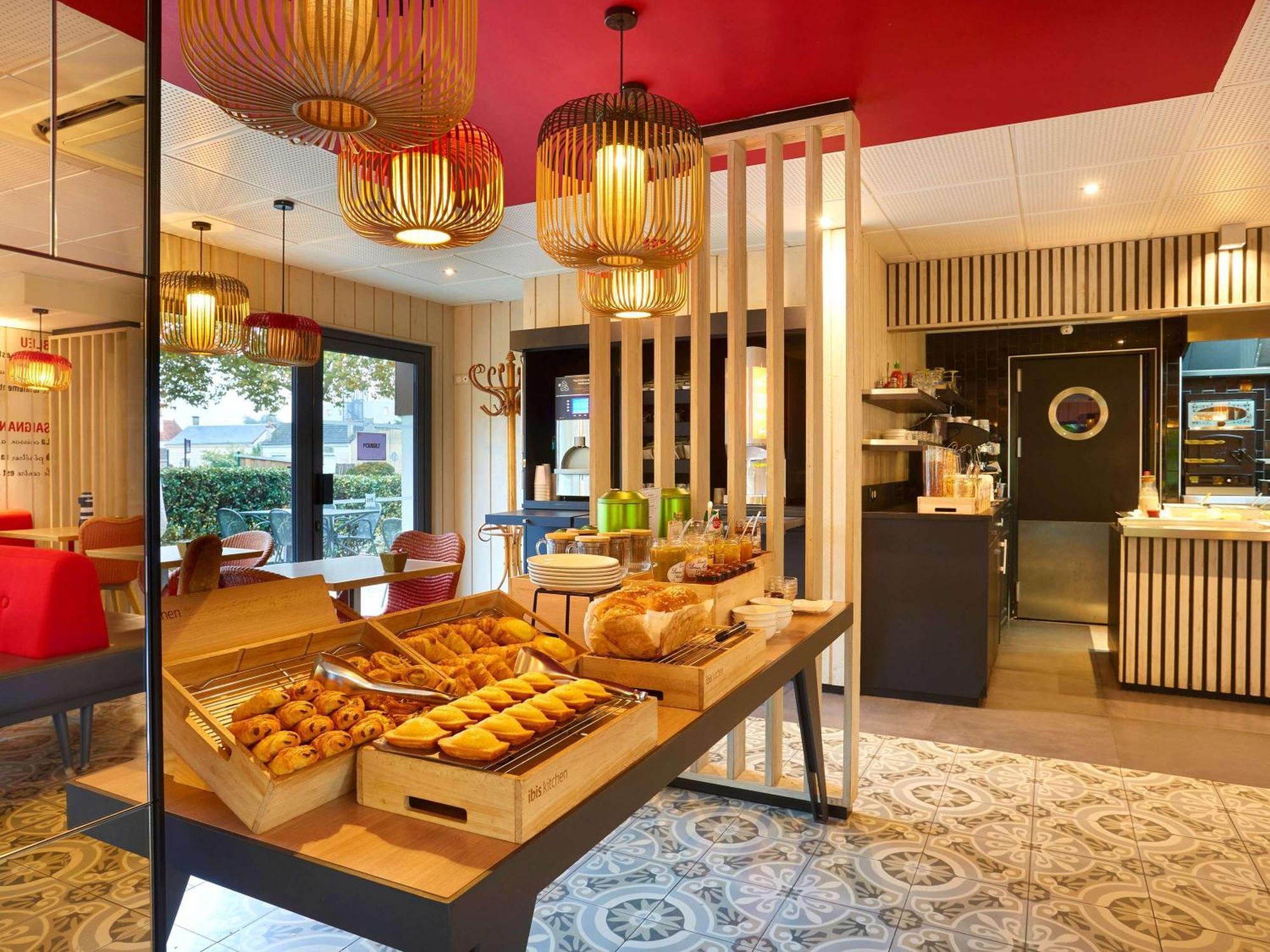 Ibis Le Mans Est Pontlieue Hotel Екстериор снимка